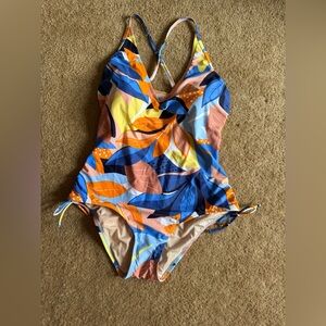 Women’s Kona Sol Multicolor Leave Abstract Hawaii Vacation Swimsuit Size X-Large